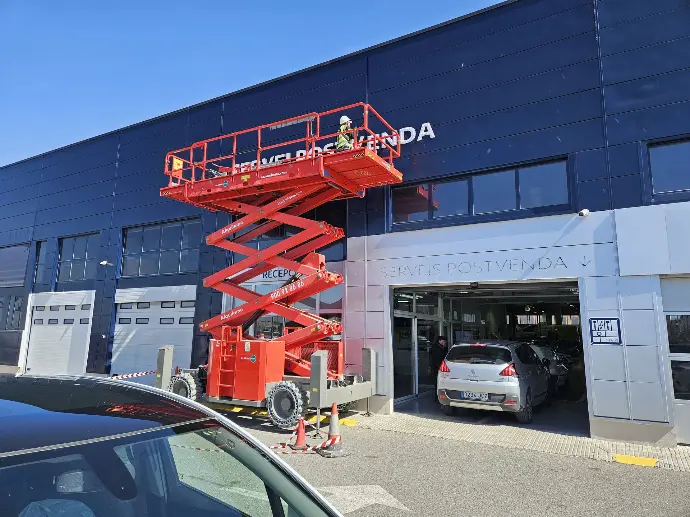 Cambio de imagen corporativa en concesionario Skoda